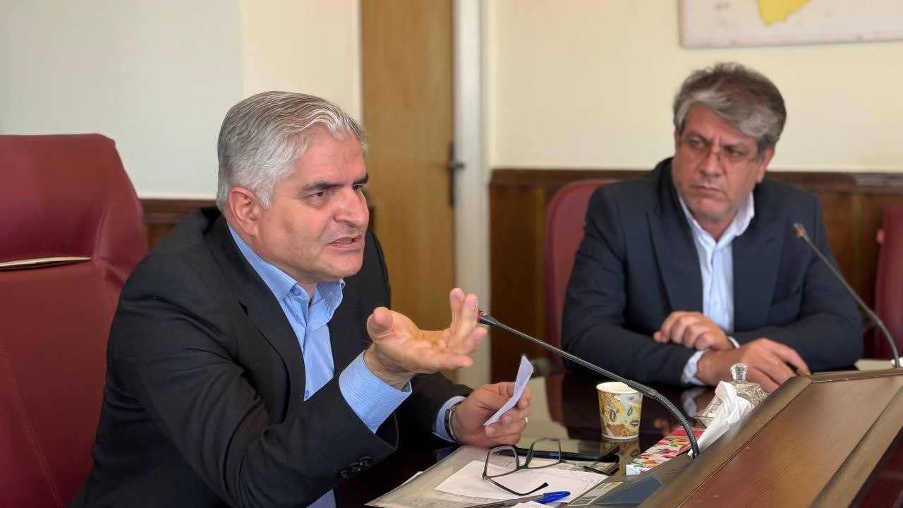 بررسی وضعیت تأمین نهاده‌های دامی و تنظیم بازار شیر در استان کرمانشاه