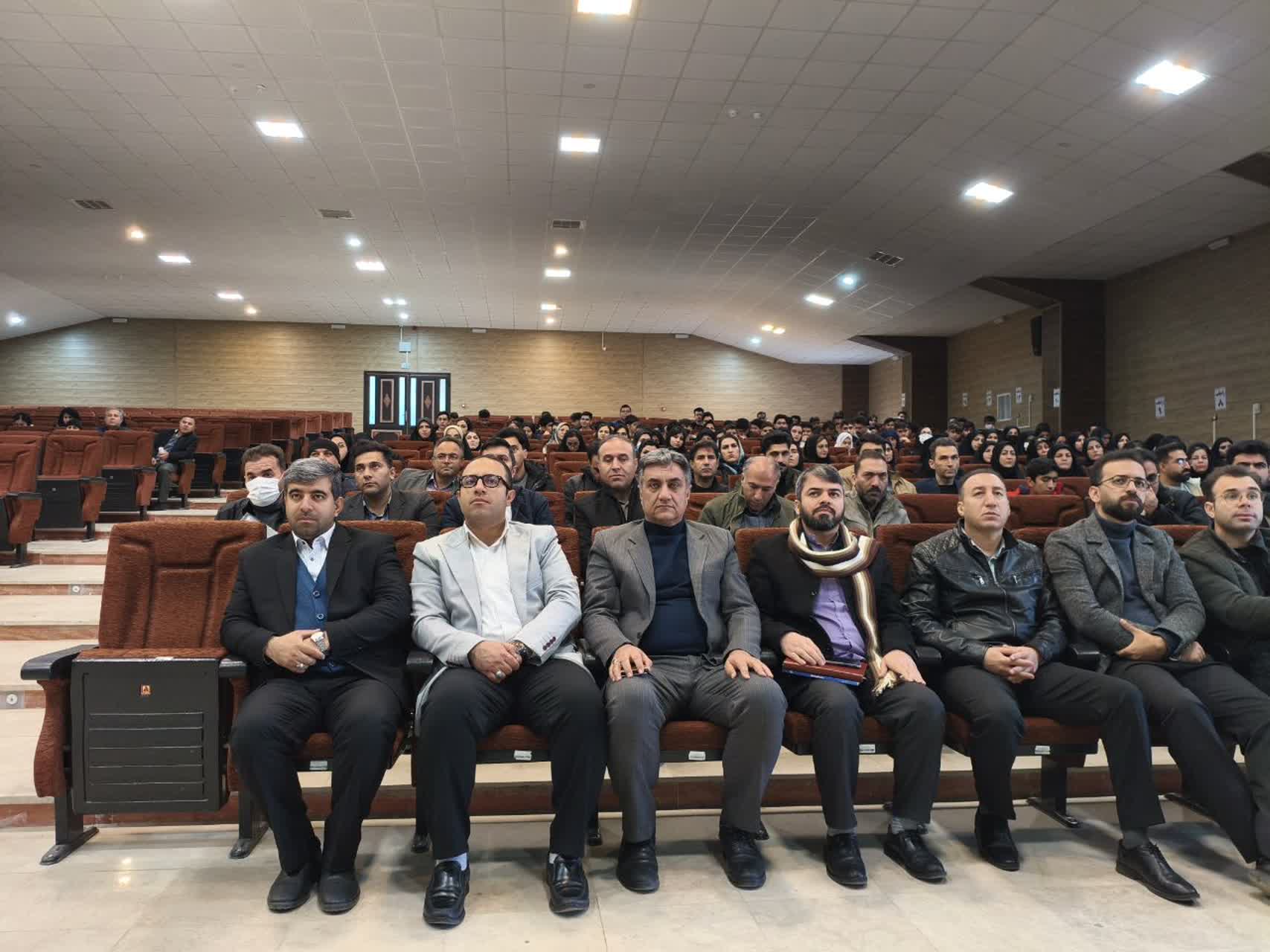 برگزاری همایش روانشناسی ترافیک و تصادفات جاده ای در اسلام آباد غرب